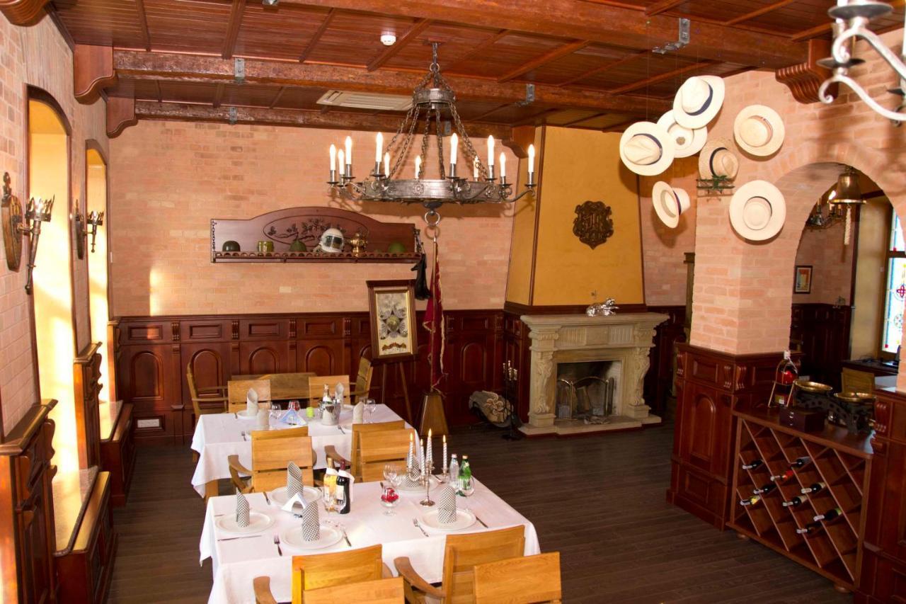 Maetok Country Club Otel Petrovo Dış mekan fotoğraf